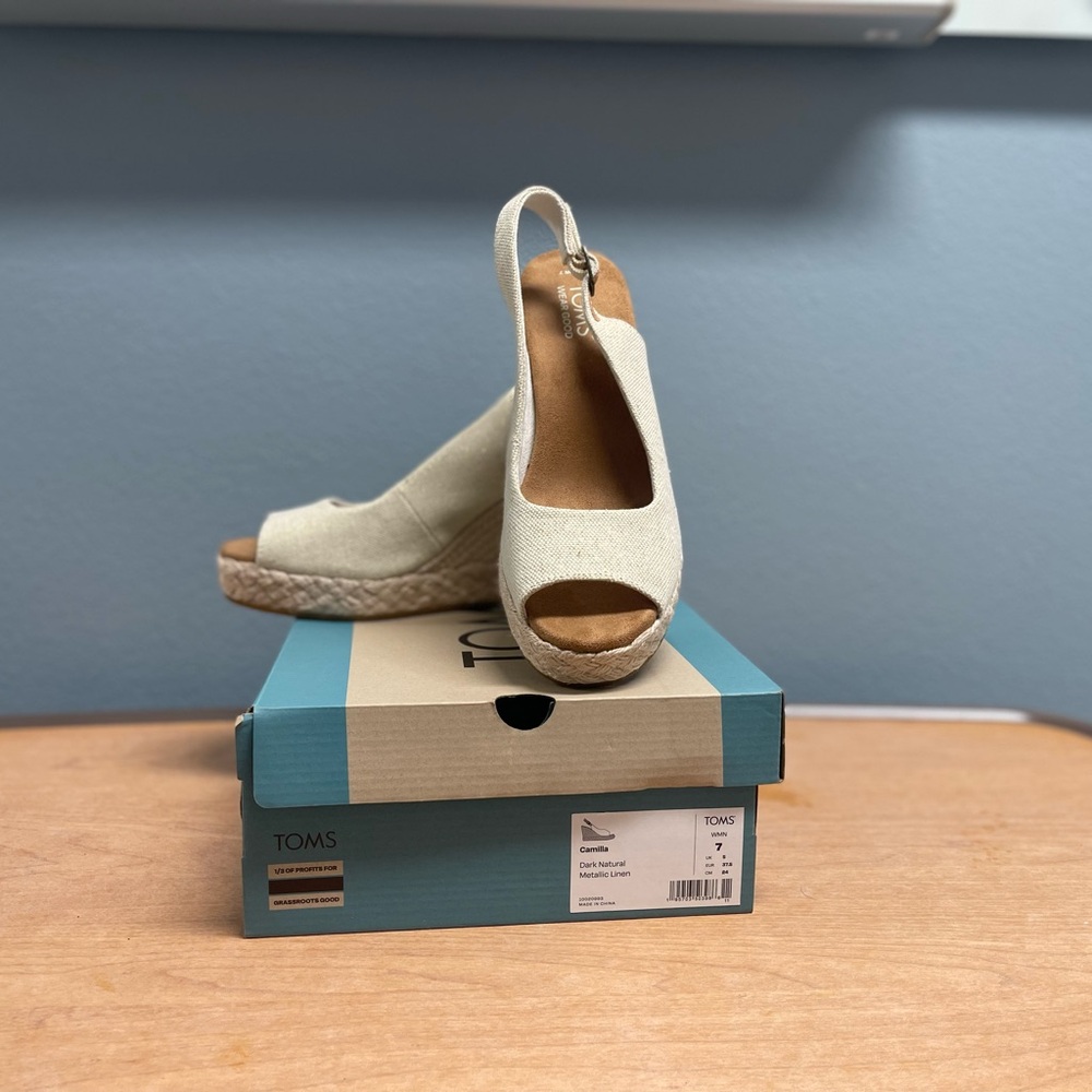 TOMS Cream Canvas Peep-Toe Espadrille Wedge Slingback